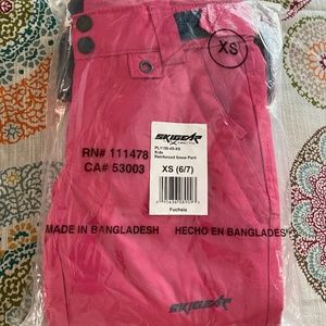 Girls Ski Gear Snow Pants Size (6/7)
